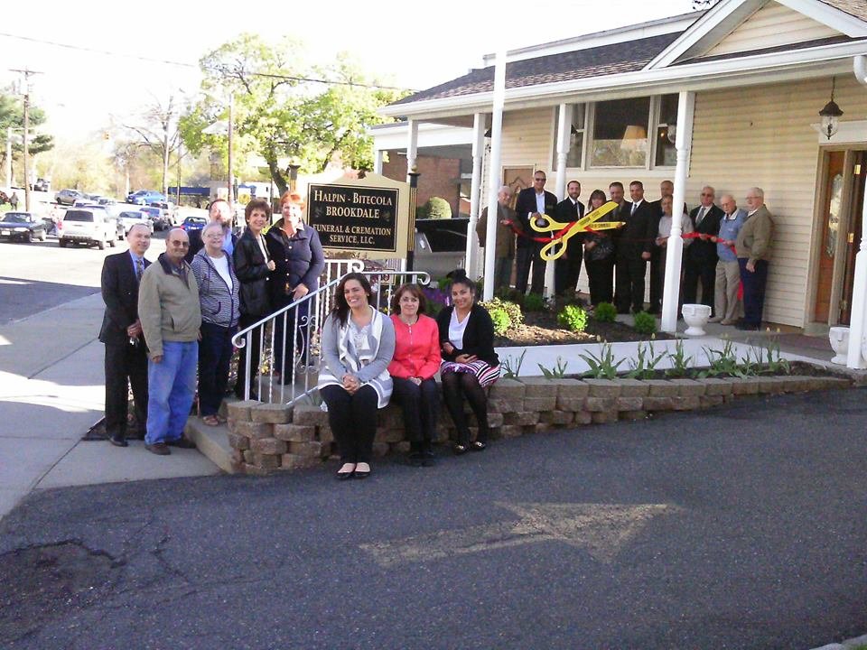 Halpin - Bitecola Brookdale ribbon cutting photo